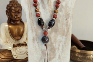 Bijoux de corallie  collier 3 formes bleu et rouge