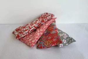Bouillotte sèche déhoussable motif fleur rouge