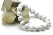les bijoux de Corallie bracelet pierre ronde 6 mm howlite