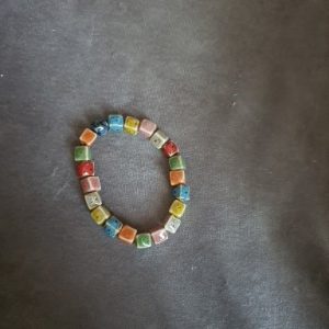 Bijoux de corallie bracelet carrés multicolores